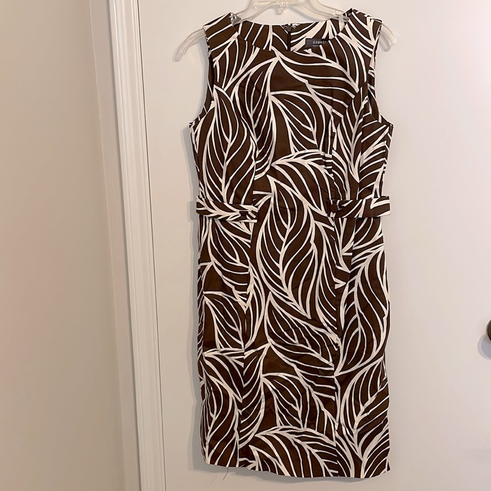 NWT Pretty sleeveless tab waist dress